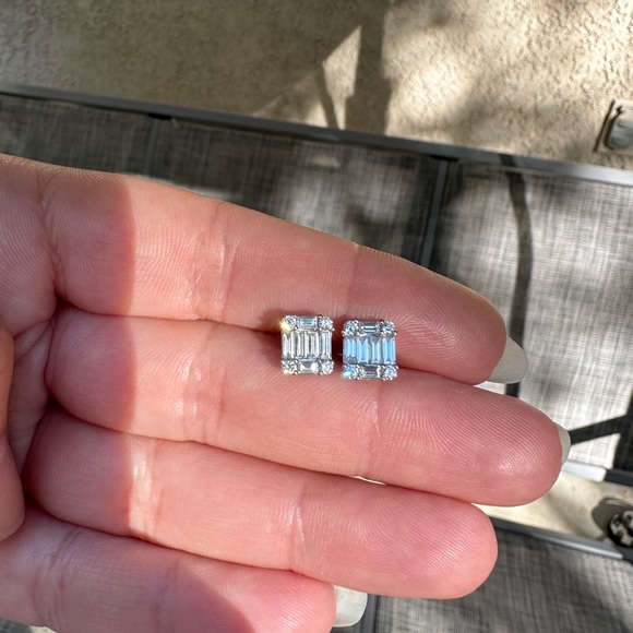 Pair of Gorgeous Natural Tiffany Cut 💎 DIAMOND 💎 Earrings - Picture 4 of 12